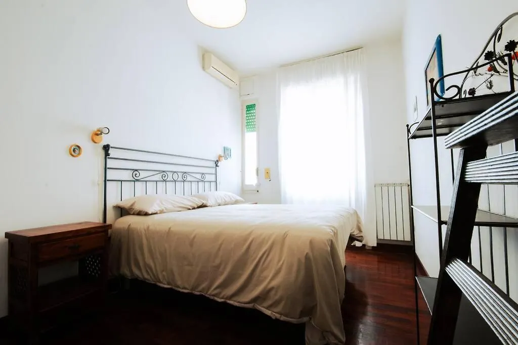 Panoramic, Metro Vomero - Elegante Appartamento Naples Apartment